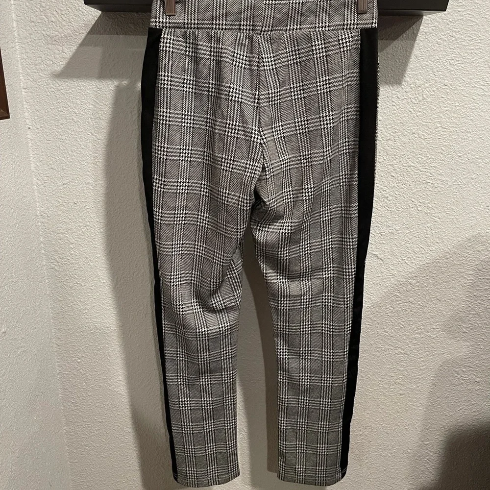 Women’s bottoms - Picture 4 of 6